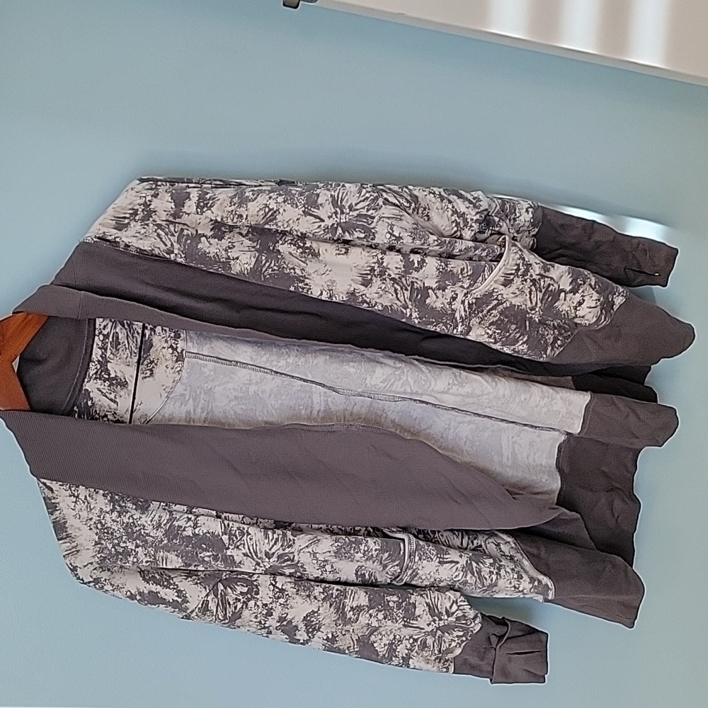 EUC Zuda Cardigan